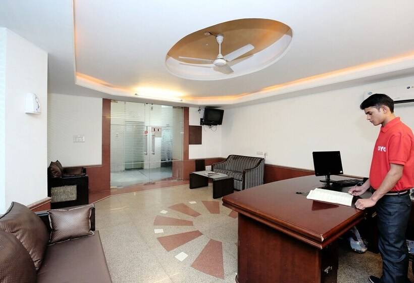 ホテル Oyo Rooms Panchkula Sector 4