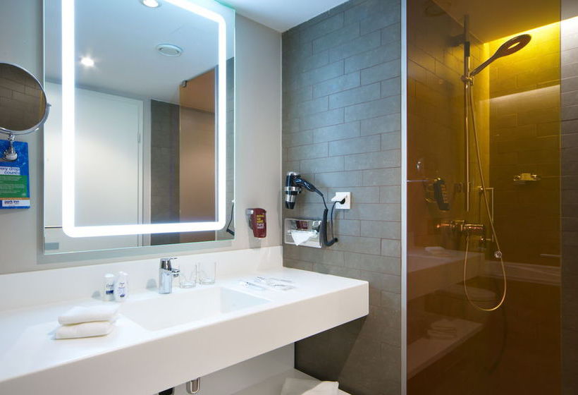 Отель Demidov Plaza