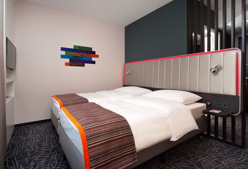 Отель Demidov Plaza