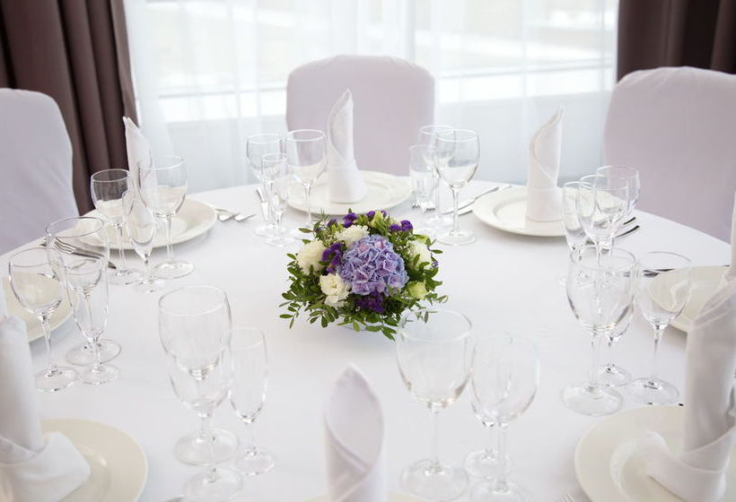 Отель Demidov Plaza