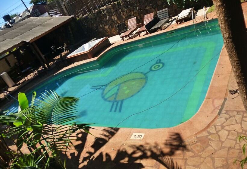 هتل Passaros Suite