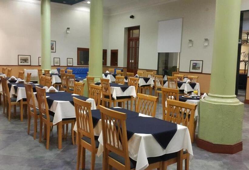 Отель Plaza Rafaela