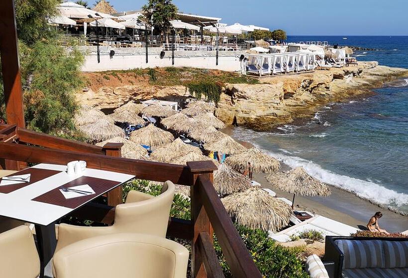 فندق Porto Greco Village Beach