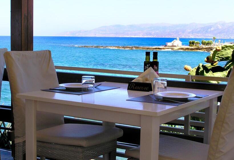 فندق Porto Greco Village Beach