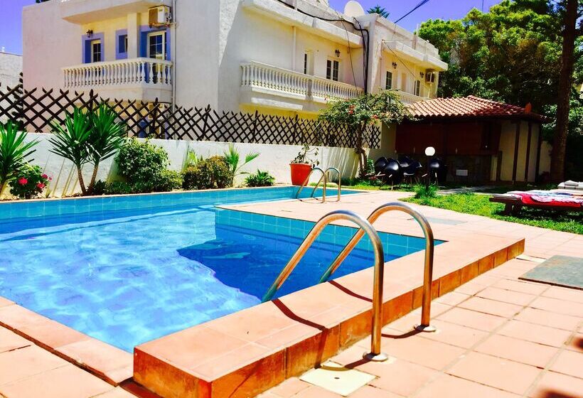 فندق Porto Greco Village Beach