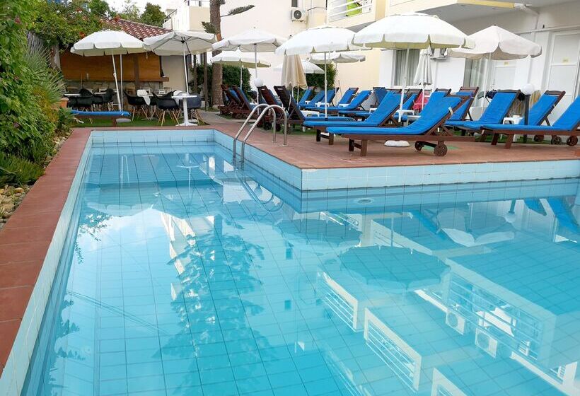 فندق Porto Greco Village Beach