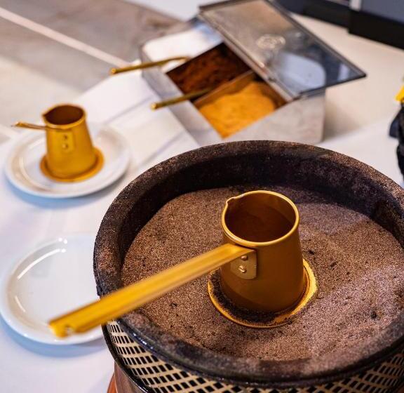 فندق Porto Greco Village Beach