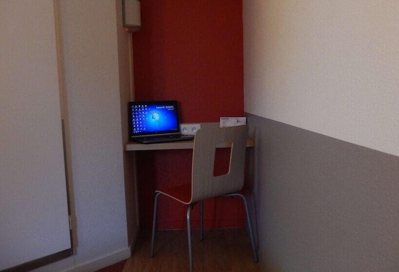 فندق Premiere Classe Montbeliard  Sochaux