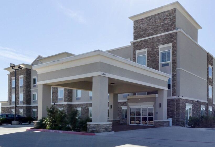 Отель Quality Inn & Suites Victoria East