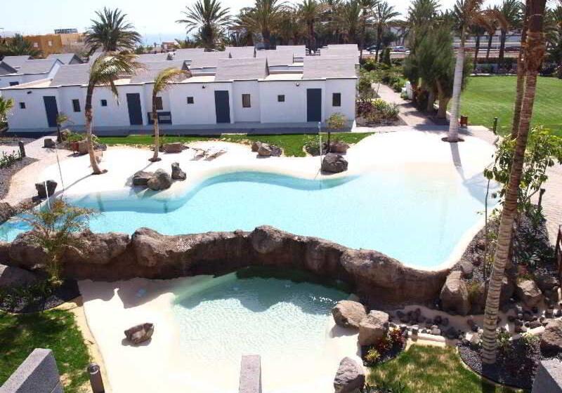 בית מלון כפרי R2 Romantic Fantasia Suites  Adults Only