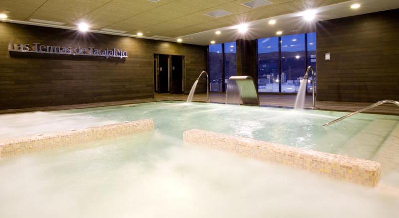 בית מלון כפרי R2 Romantic Fantasia Suites  Adults Only