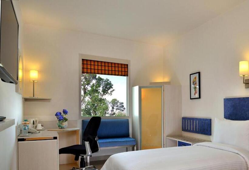 Red Fox By Lemon Tree Hotels, Bhiwadi