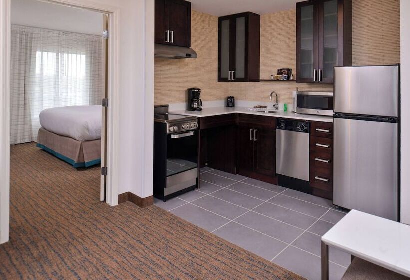 هتل Residence Inn By Marriott Cedar Rapids South