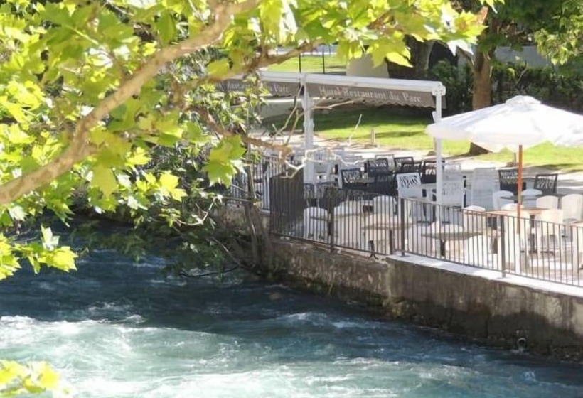 בית מלון כפרי Restaurant Du Parc En Bord De Rivière