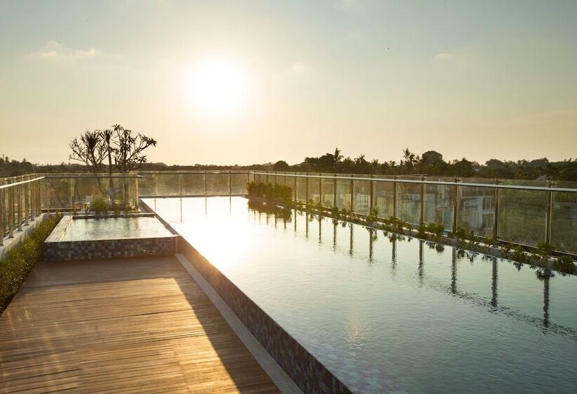 Отель Santika Seminyak