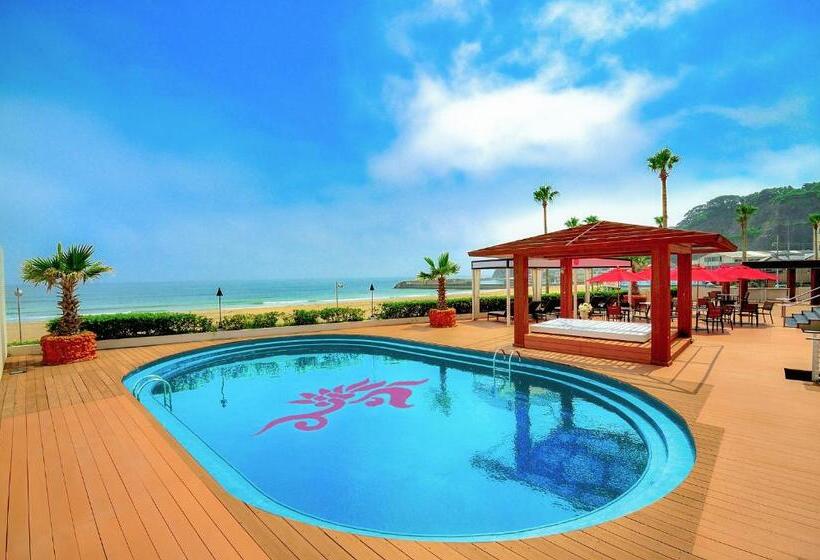 Sayan Terrace Hotel & Resort