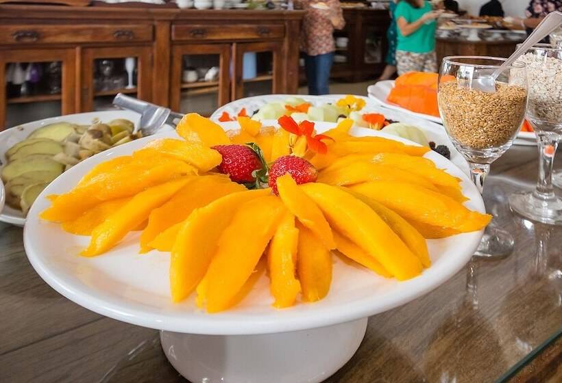 Отель Serra Vista