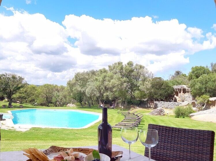 فندق Tenuta Pilastru Country Resort & Spa