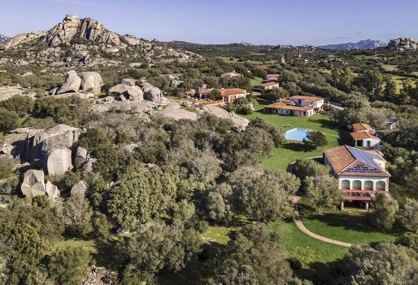 فندق Tenuta Pilastru Country Resort & Spa