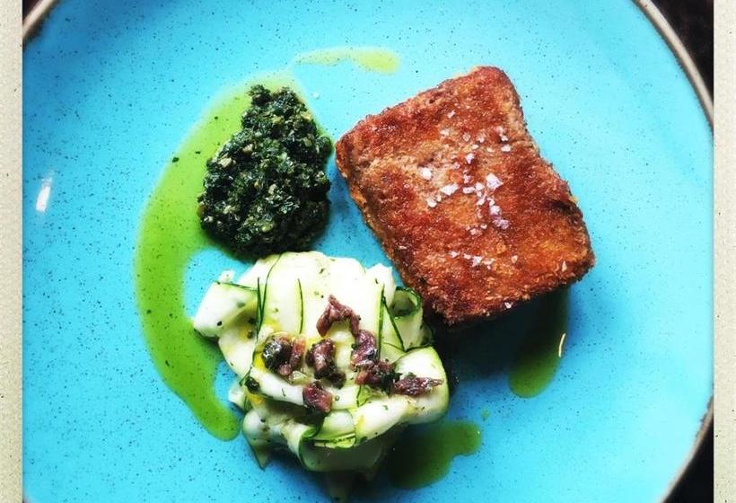 בית מלון כפרי The Ship Inn