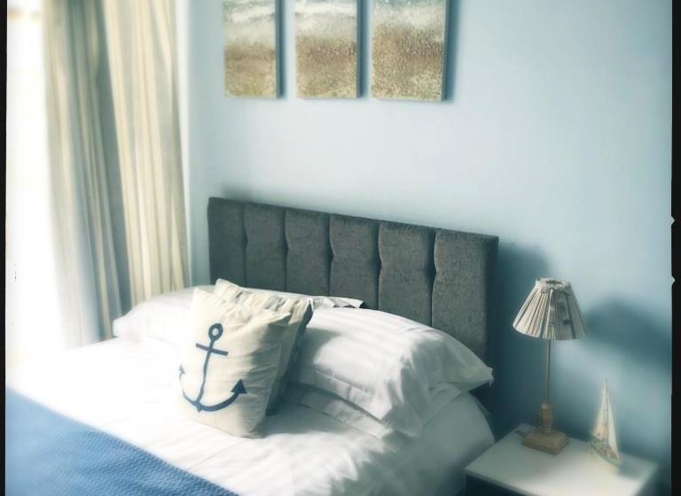 בית מלון כפרי The Ship Inn