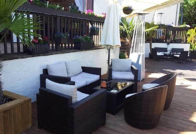 酒店 White Waters Country