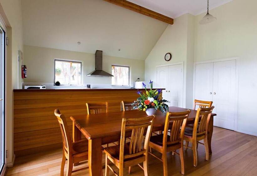 בית מלון כפרי Wildwood Valley