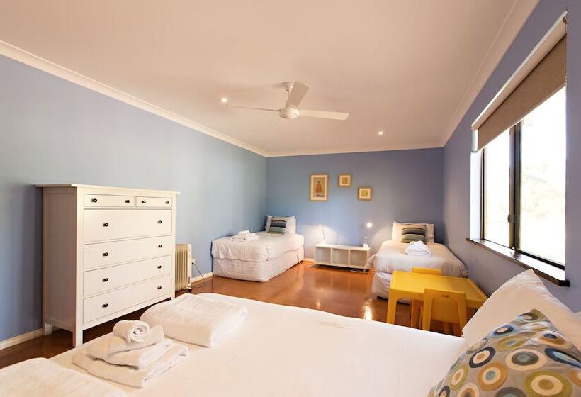 בית מלון כפרי Wildwood Valley