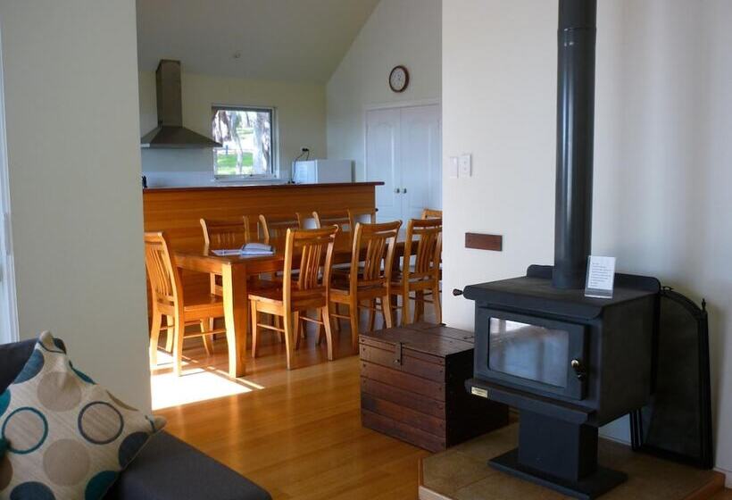 בית מלון כפרי Wildwood Valley