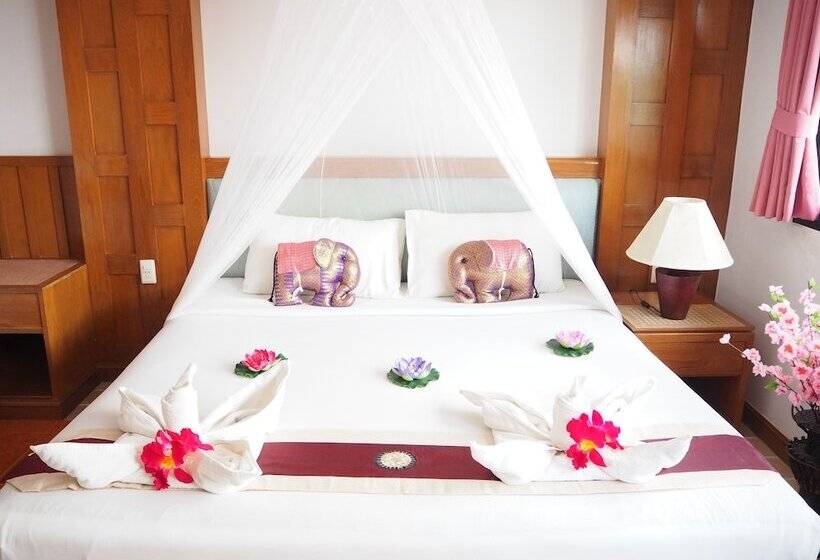 בית מלון כפרי Your Place Inn