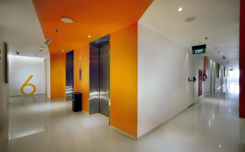 هتل Zuri Express Lippo Cikarang