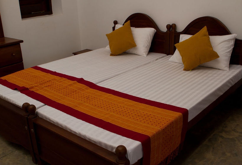 Kirinda Lodge By Ceilao Villas