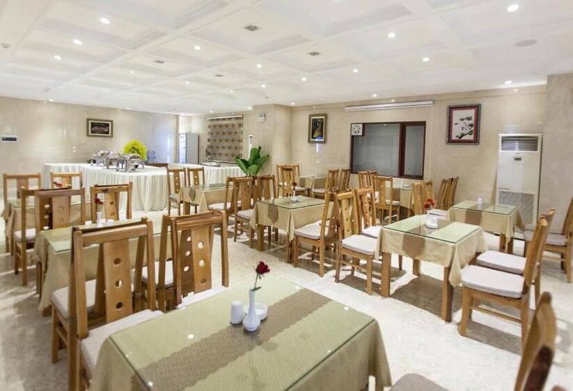 Moonlight Hotel Suites & Spa Vip   High Floor, The Best View In The City Center, Dragon Bridge View