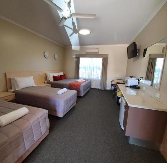 מוטל Club Motor Inn