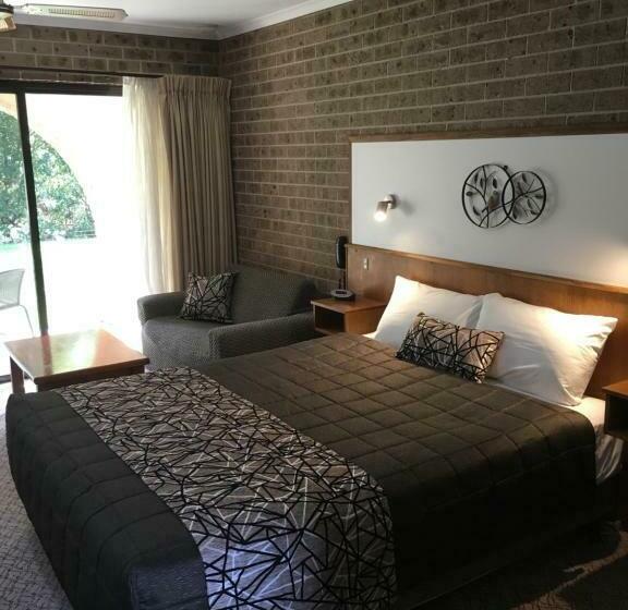 מוטל Idlewilde Country & Town Motorinn