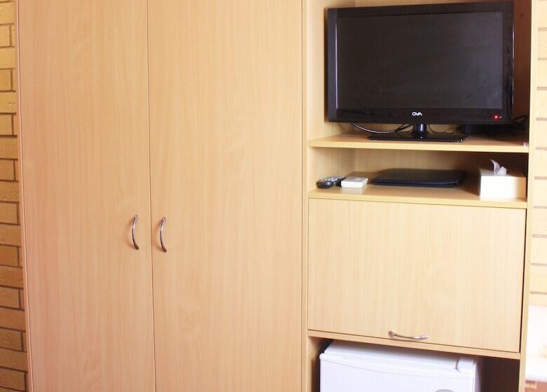 مُتل Roma Mid Town Motor Inn