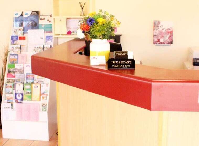 مُتل Roma Mid Town Motor Inn