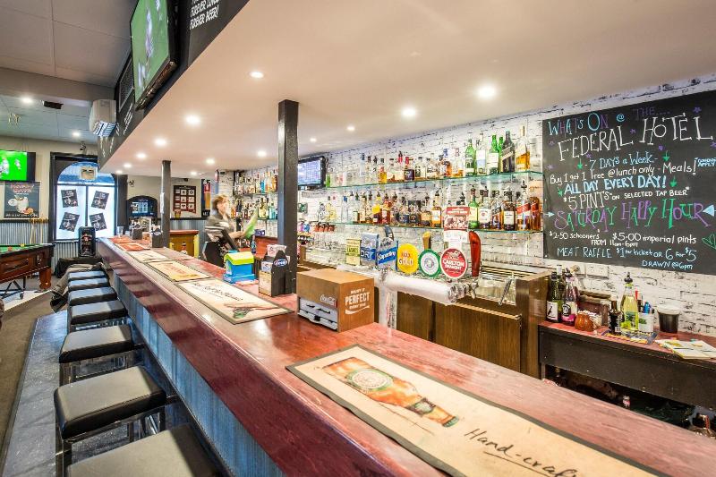 Nightcap At Federal Hotel Mt Gambier