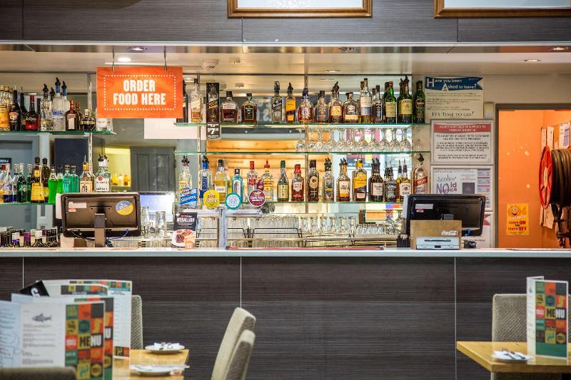 Nightcap At Federal Hotel Mt Gambier