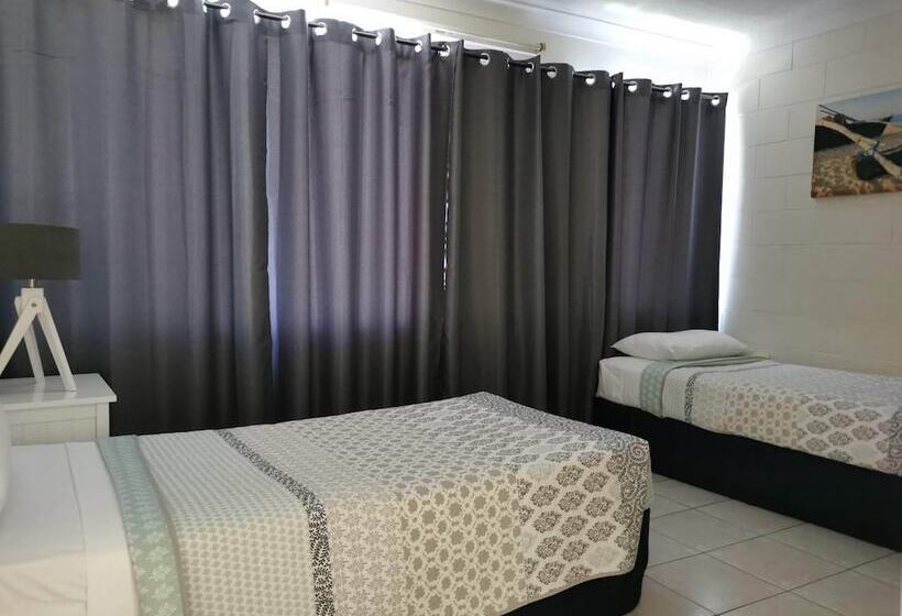 Palm Waters Holiday Villas