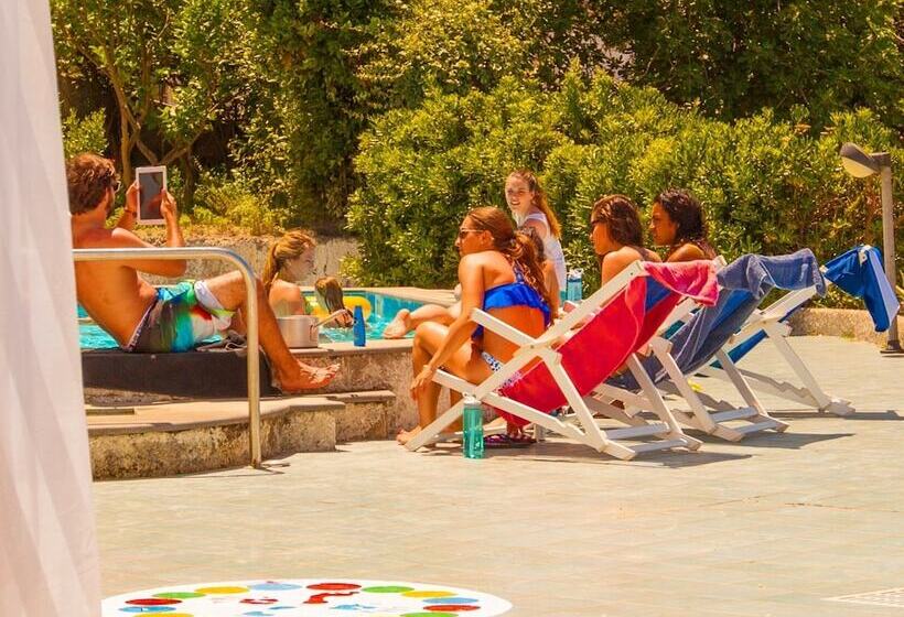 Paradise Beach Hostel