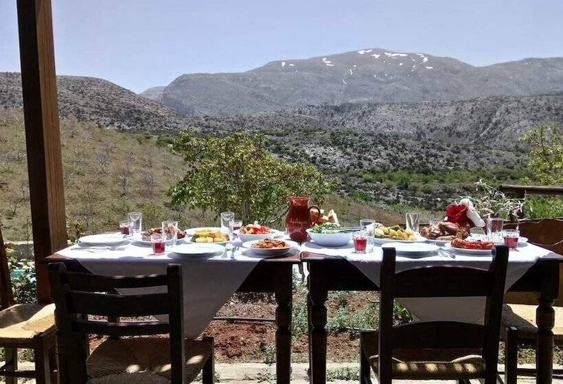 بنسيون Arodamos Traditional Houses