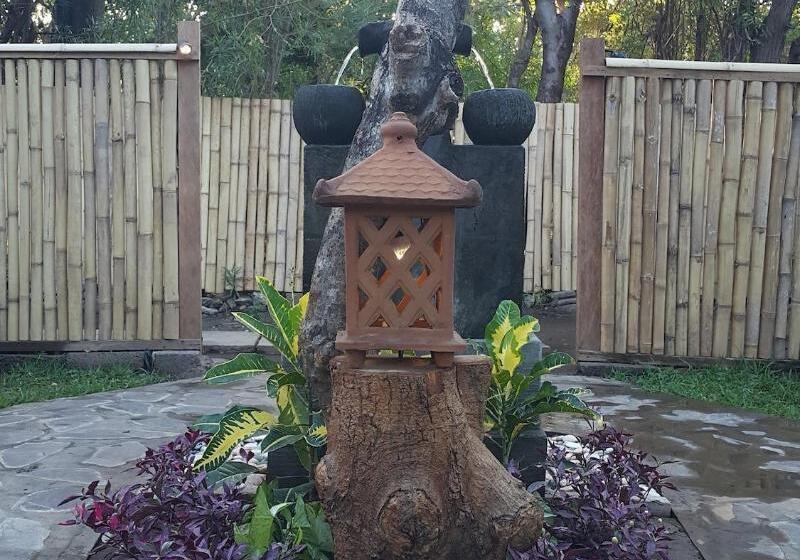 פנסיון Mango Tree Inn