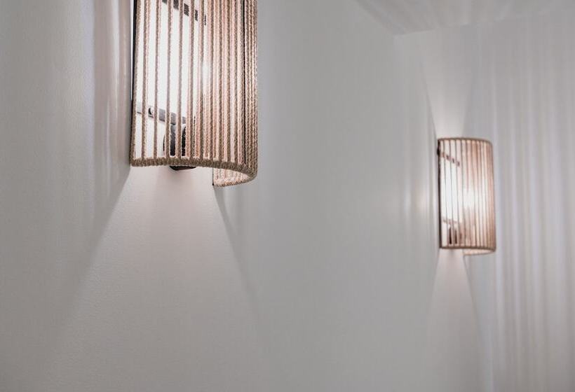 Petros Studios & Suites