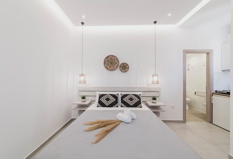 Petros Studios & Suites