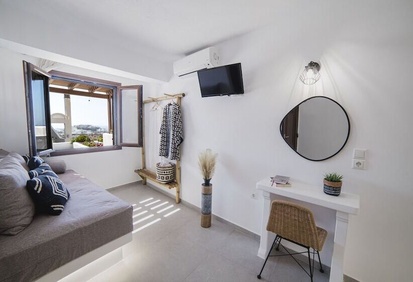 Petros Studios & Suites