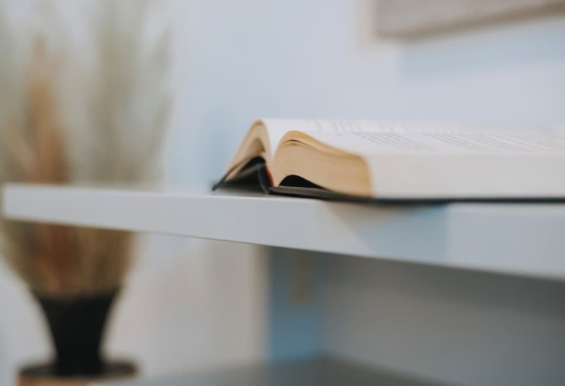 Petros Studios & Suites