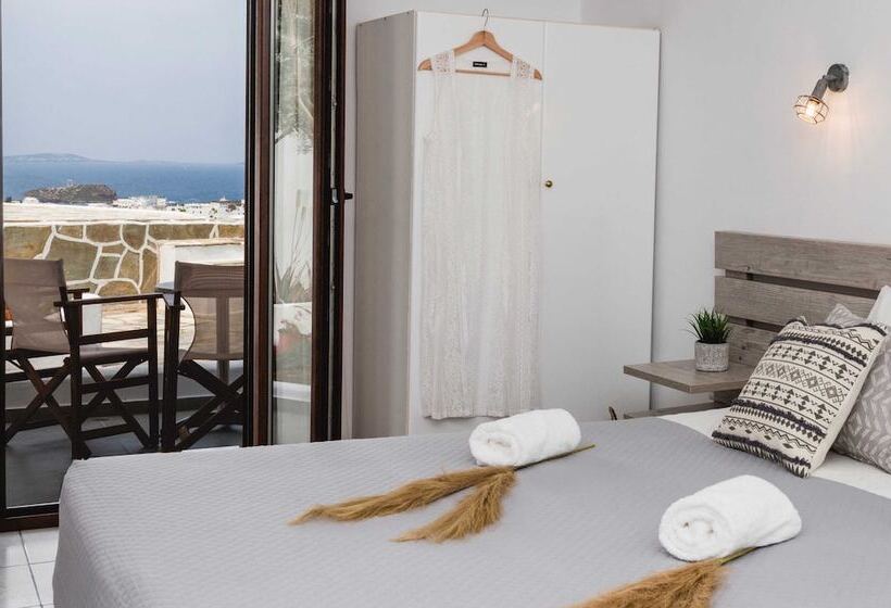 Petros Studios & Suites