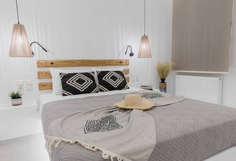 Petros Studios & Suites