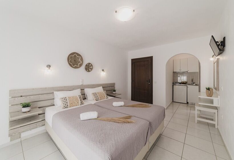 Petros Studios & Suites